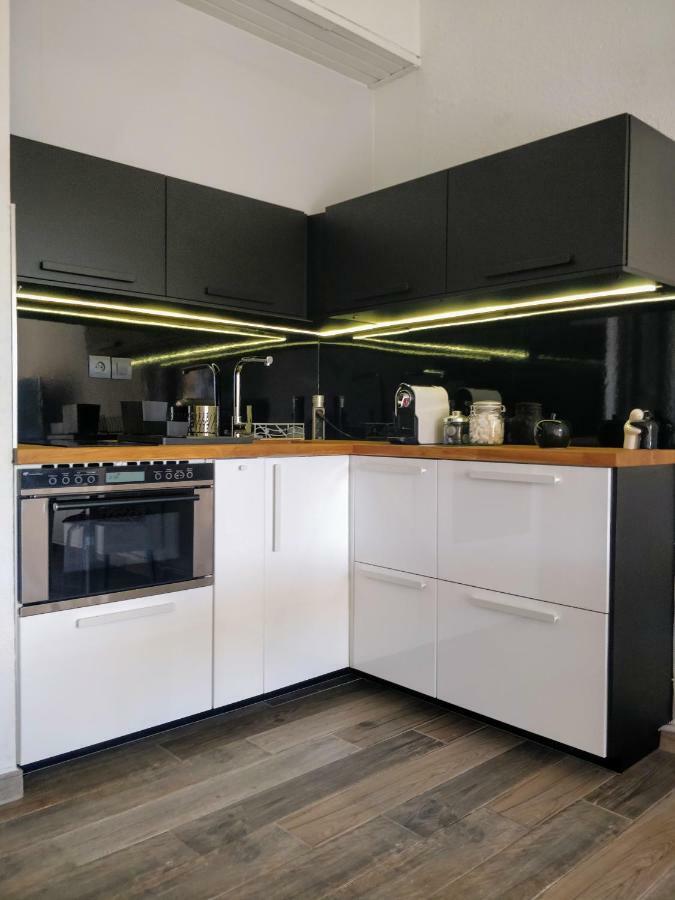Residence Le Neptuna T2 Direct Plage Wifi Clim Агде Екстериор снимка
